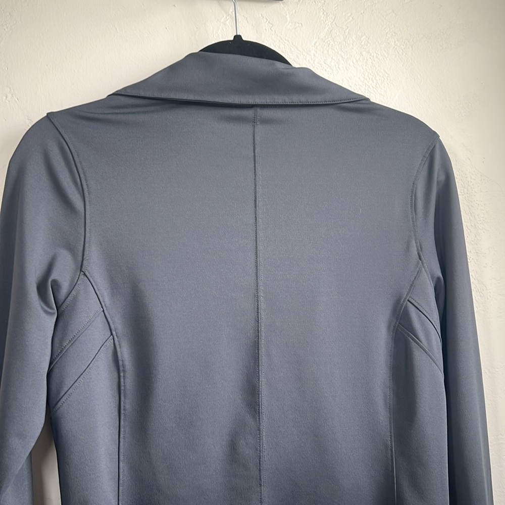 Under Armor Women's gray Jacket - Picture 9 of 9